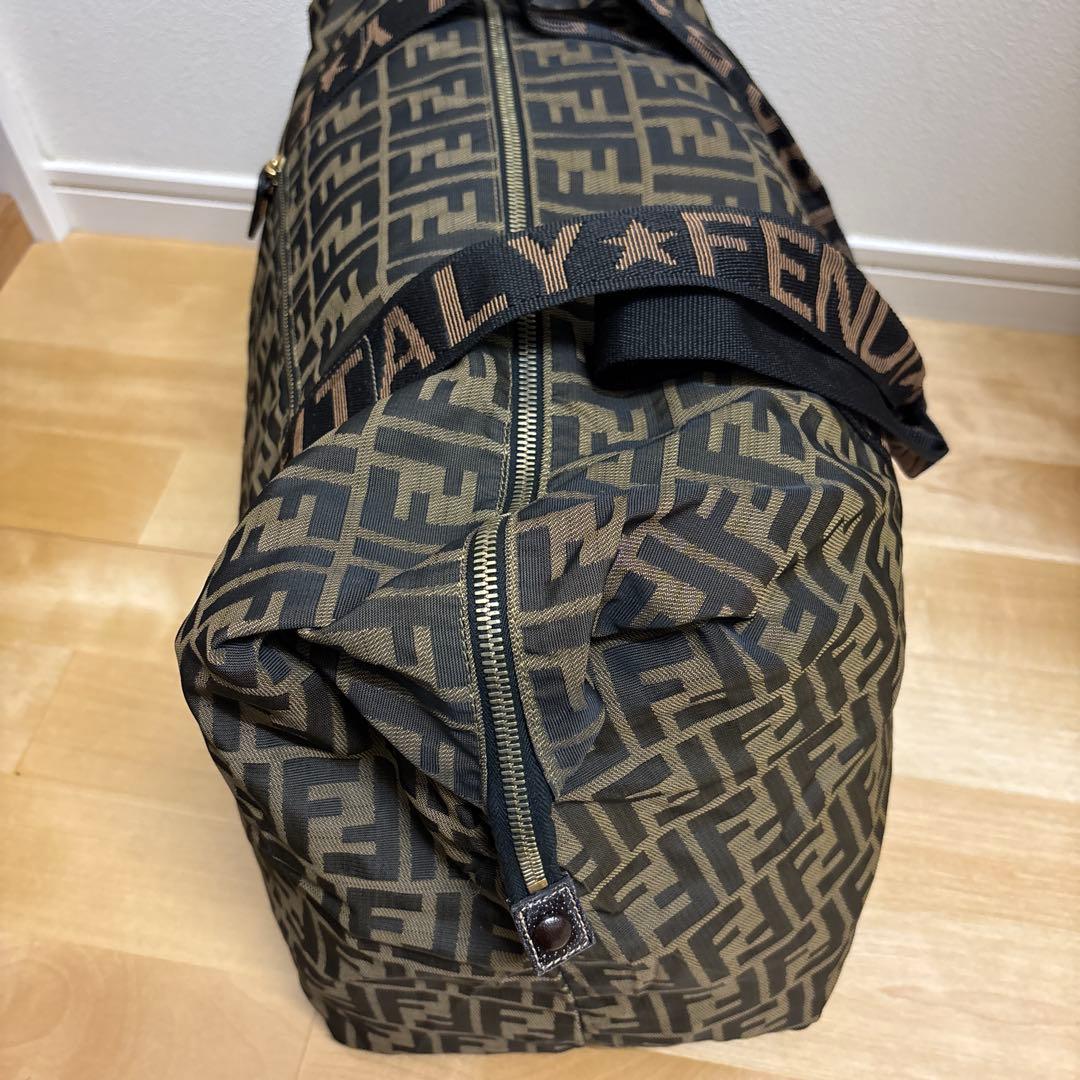 FENDI ボストンバッグ 大容量 ズッカ柄ナイロン