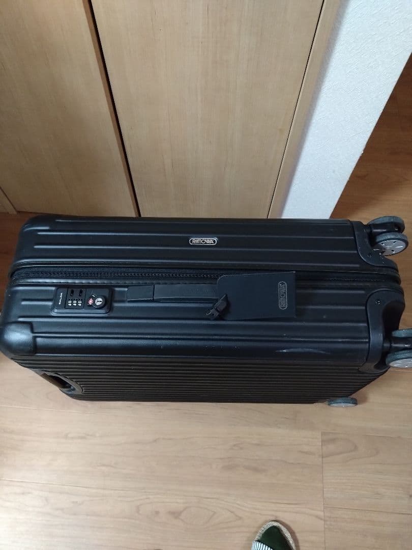 RIMOWA リモワ　サルサ　ブラック　58リットル　4輪