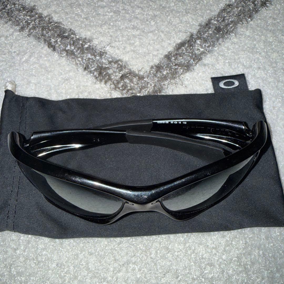 OAKLEYピットブル