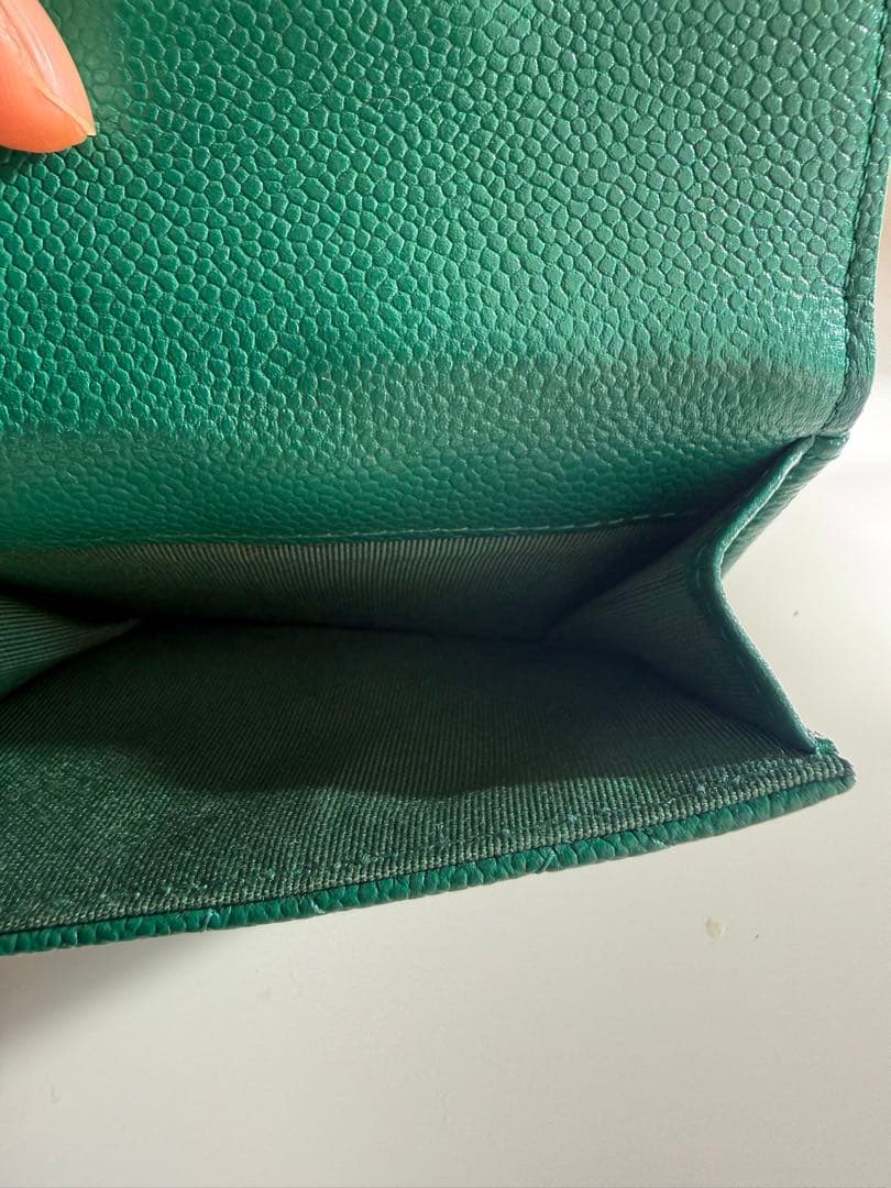 CHANEL グリーン 三つ折り財布