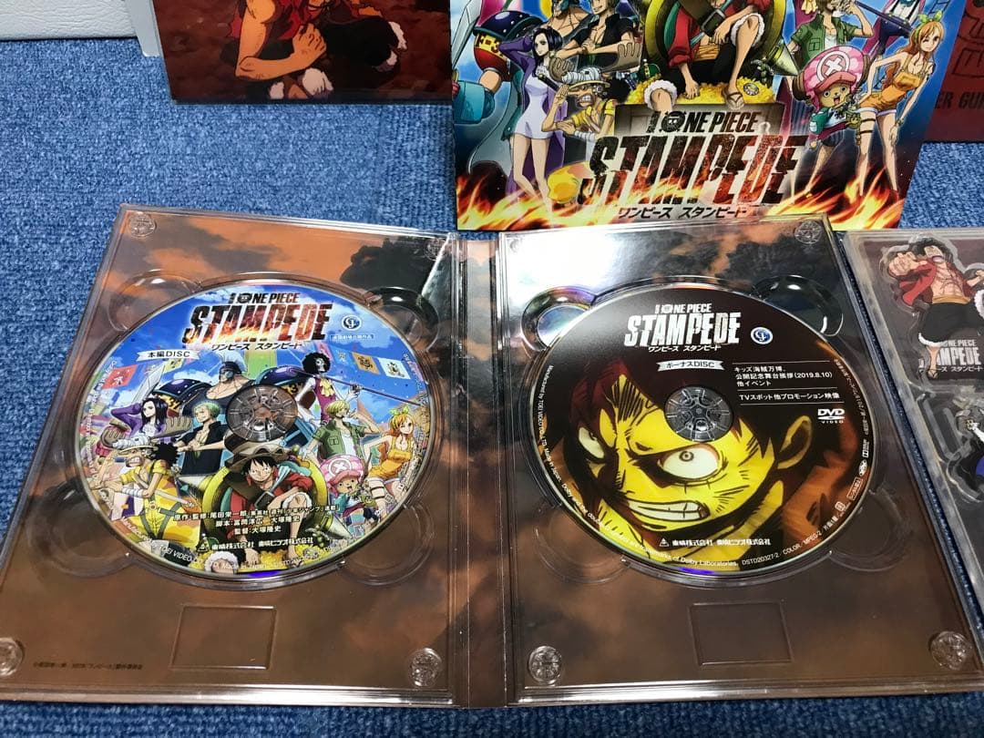 ONE PIECE STAMPEDE & STRONG WORLDセット
