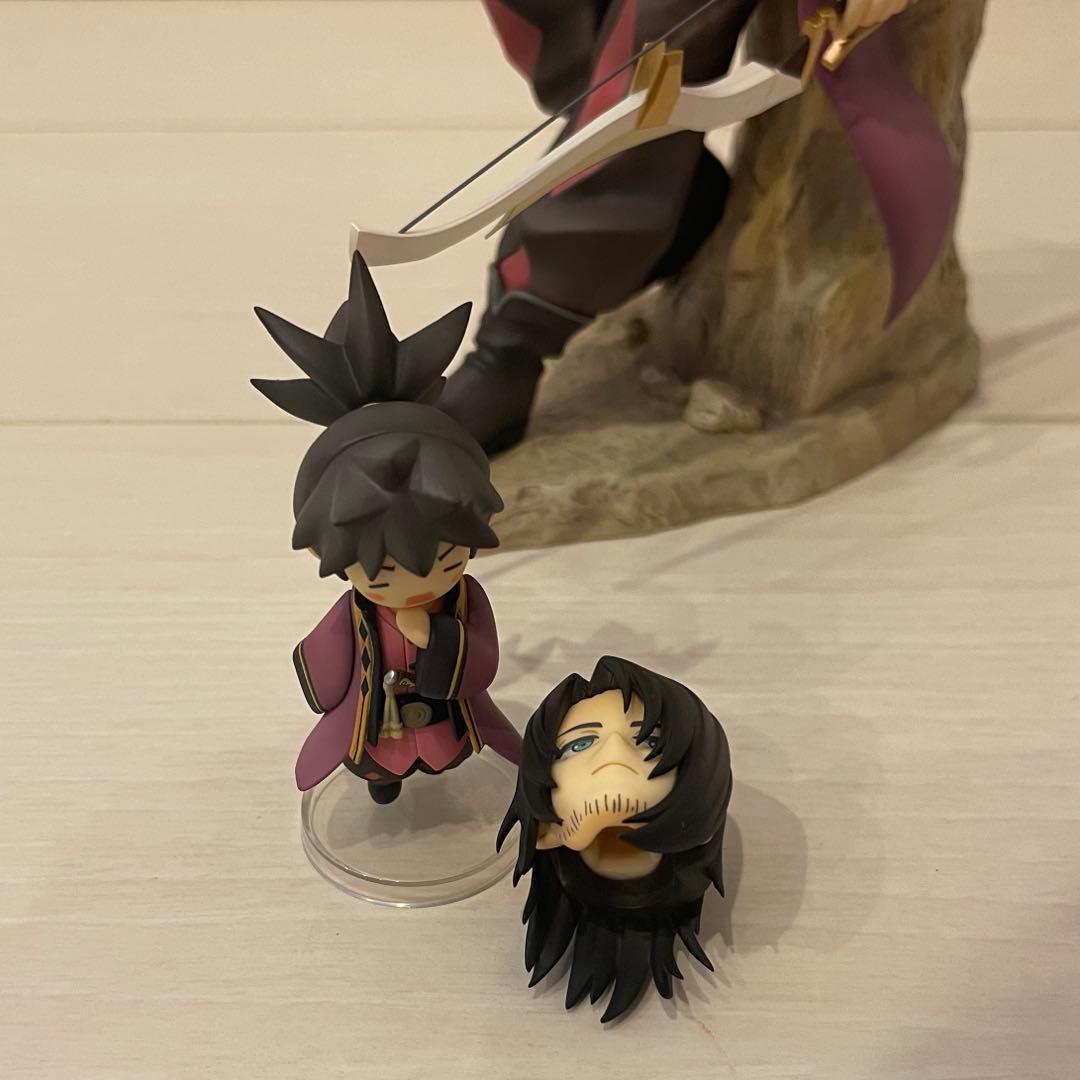 テイルズ 1/8スケール 完成品フィギュア レイヴン