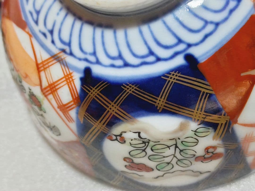 古伊万里　金彩色絵の蓋付き茶碗 丼 骨董品 煮物椀 和食器　染付