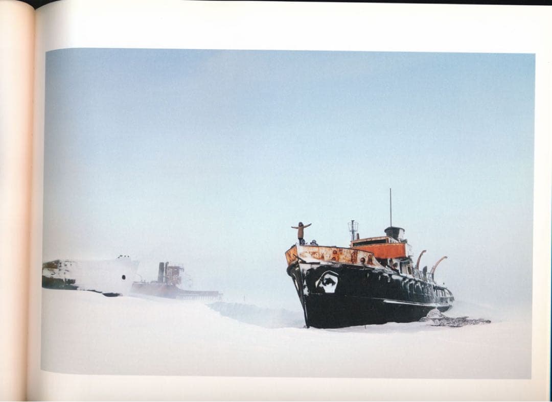 TIKSI / EVGENIA ARBUGAEVA 写真集