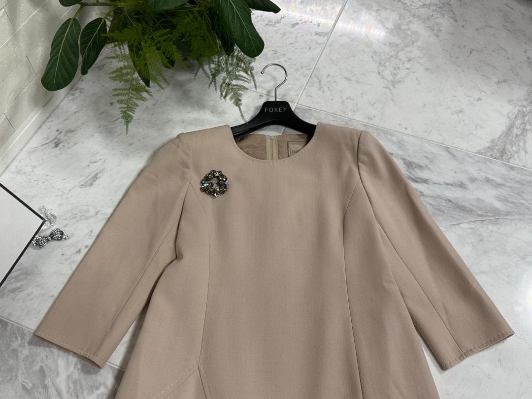 未使用★FOXEYフォクシー フラワーラッフル ストレッチダブルフェイス40
