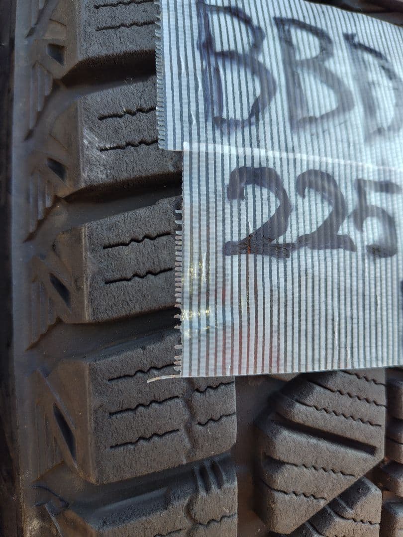 ブリヂストン DM-V3 225/65R17 2021年製２本セット