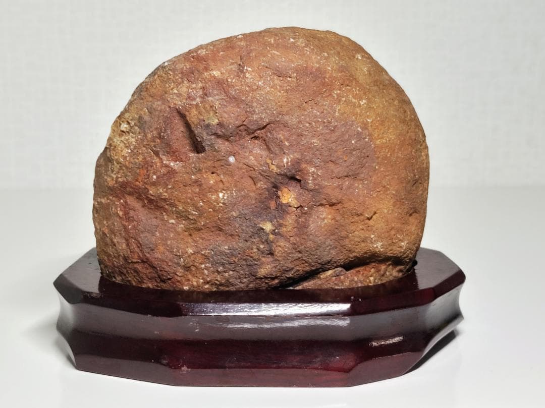 瑪瑙 828g メノウ アゲート 原石 鑑賞石 自然石 鉱物 誕生石 水石