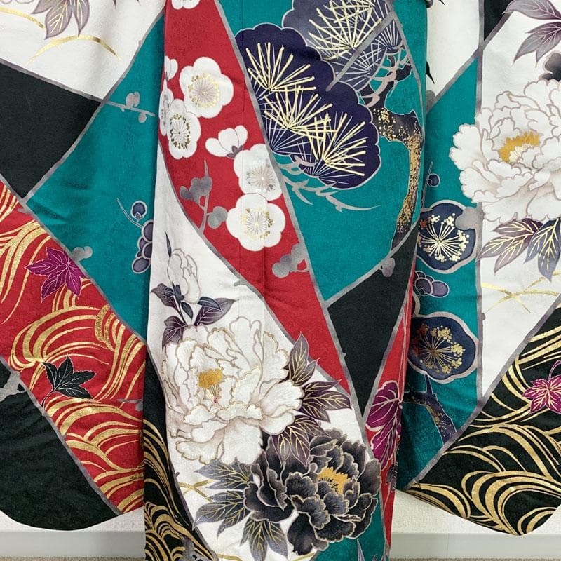 602z40☆振袖 クィーンサイズ モダン 金駒刺繍 牡丹☆美品 成人式 結婚式