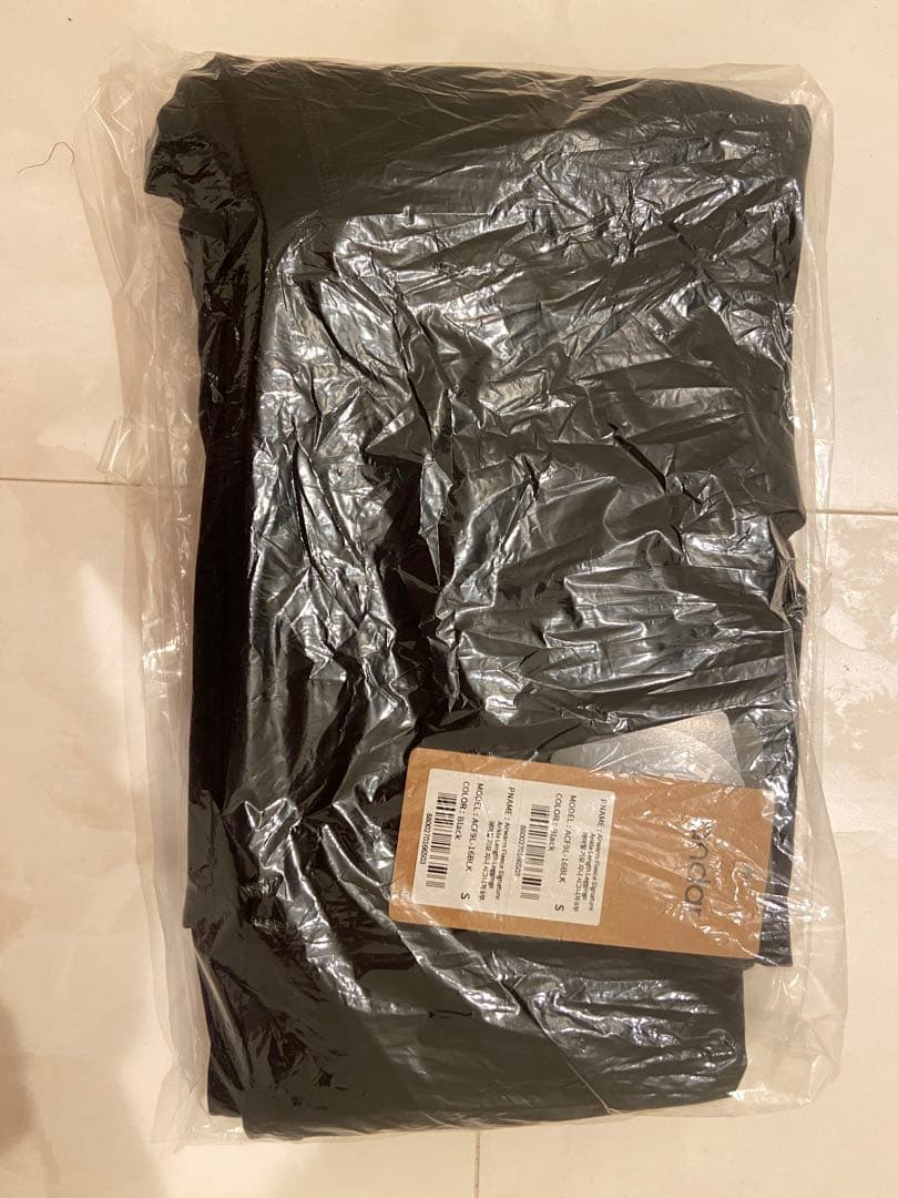 新品　試着のみ　Airywin andar 裏起毛レギンス ブラック　サイズS