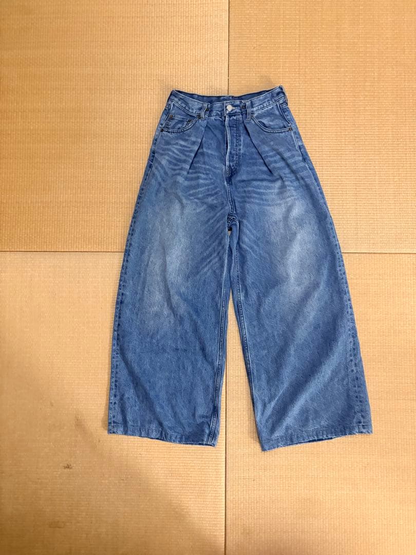 Whim Gazette デニムタックパンツ　38サイズ