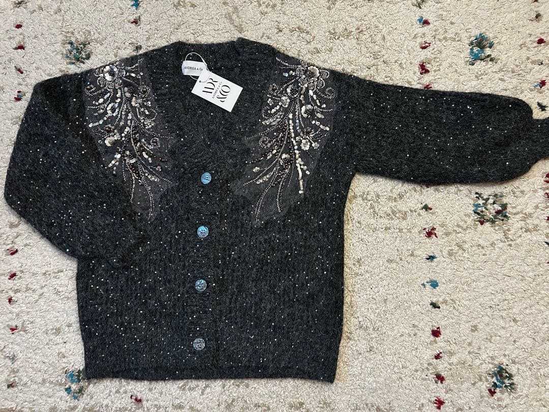Sale 新品未使用　Andrea &co.　ビジューカーディガン