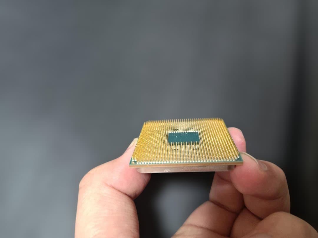 AMD Ryzen 7 3700X CPU 本体（ジャンク扱い）