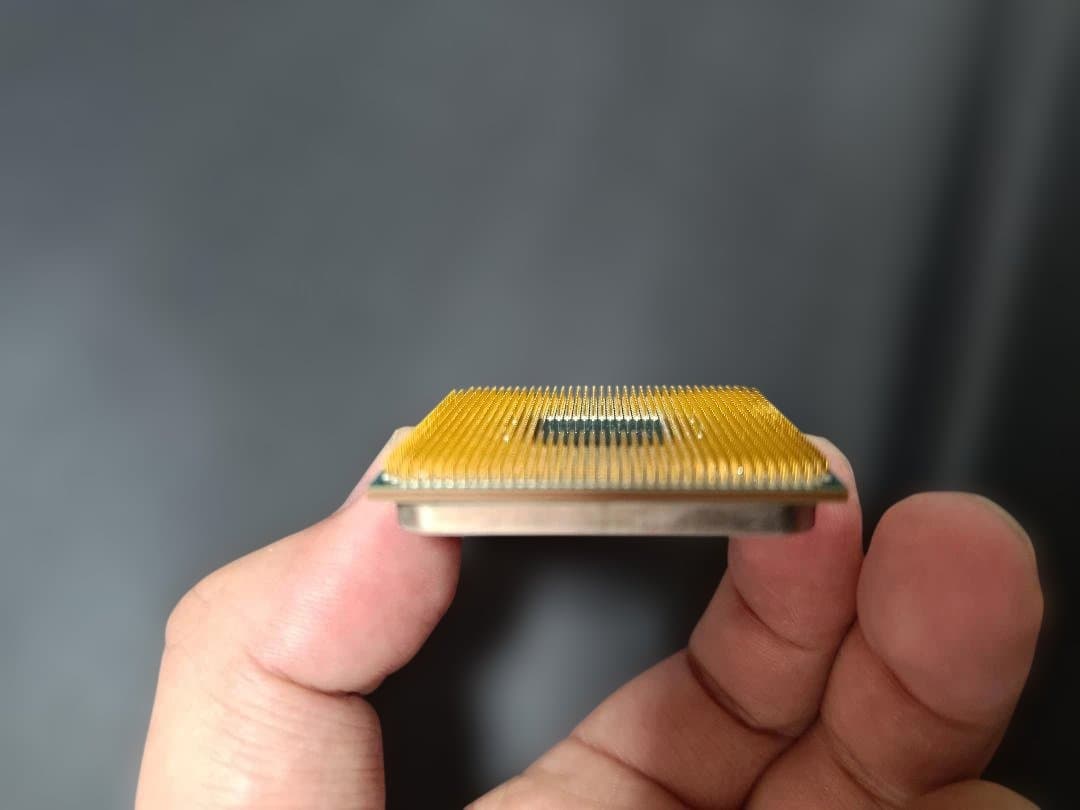 AMD Ryzen 7 3700X CPU 本体（ジャンク扱い）