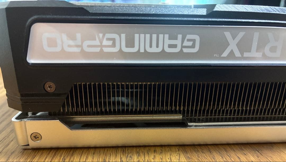 グラフィックボード・グラボ・ビデオカード GeForce RTX 4070Ti SUPER 16GB GamingPro