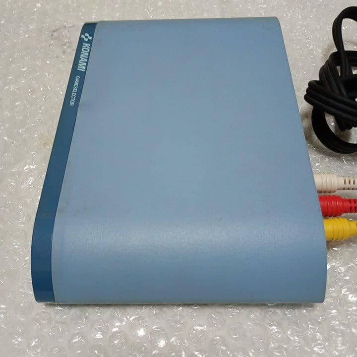 コナミ　ゲームセレクター RU003 ＋任天堂ファミコン純正アダプタ　通電確認済