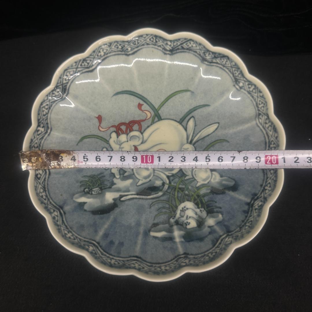 有田焼　輪花渕　高台　皿•飾皿　福右衛門　作家物