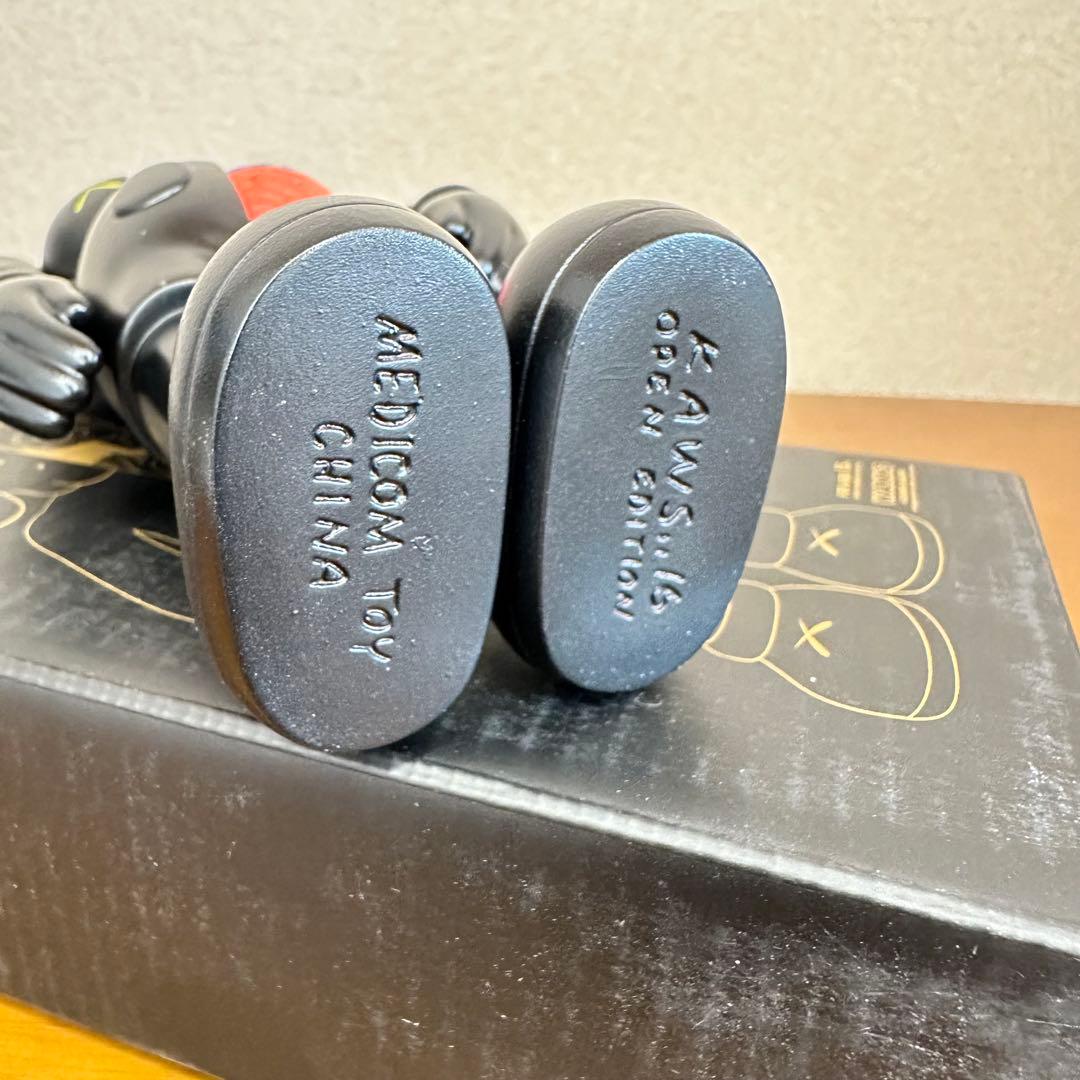 カウズOrnaments Fakeフィギュア