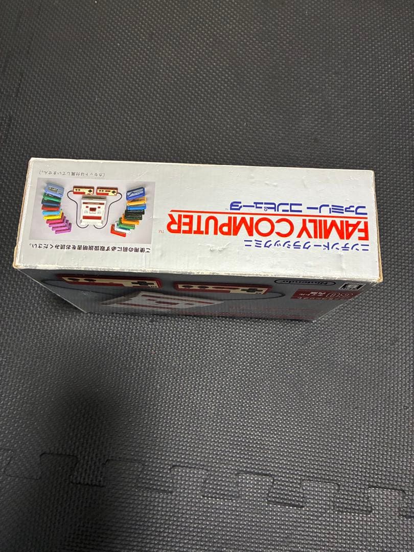ニンテンドー　クラシックミニ　ファミリーコンピュータ　ファミコン