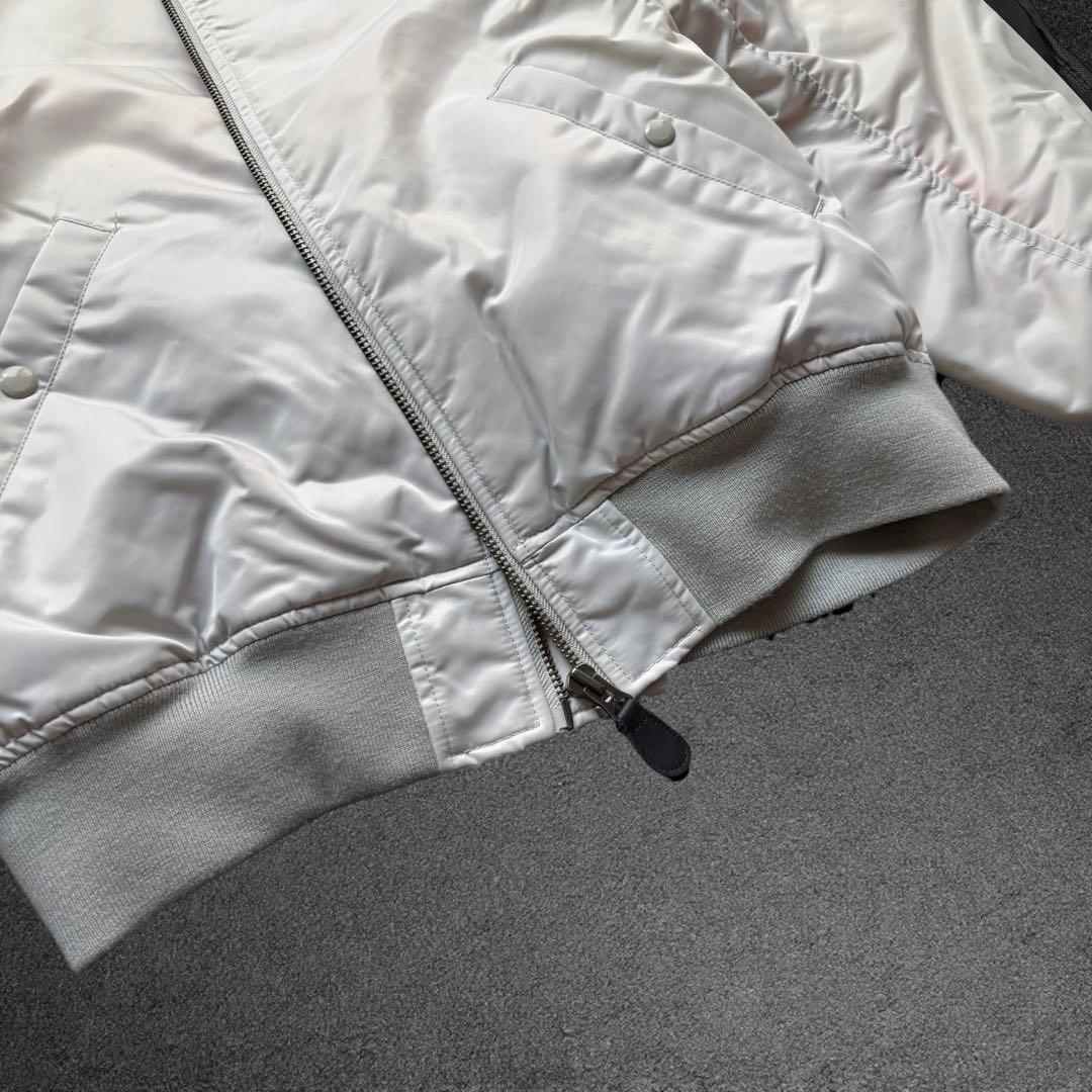 極美品M✨ BEAMS MA-1 リラックスフィット 中綿ジャケット シルバー