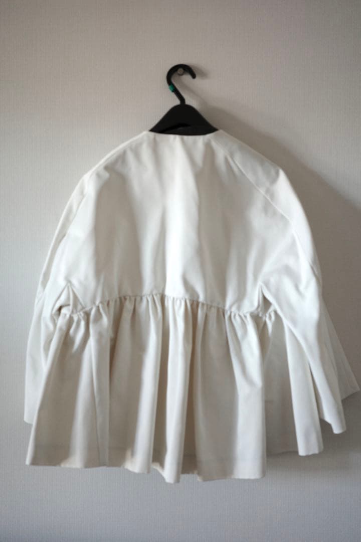 ヨリ yori shirocon ロッシェ　コート