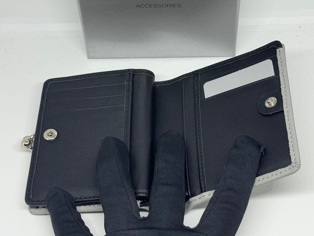 【新品未使用】Vivienne Westwood グレー 二つ折り財布