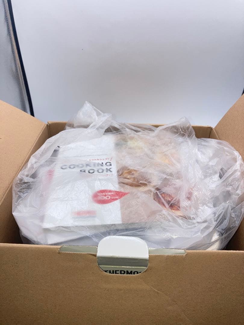 新品　サーモス　シャトルシェフ 3.0L 真空保温調理器　KBH-3000