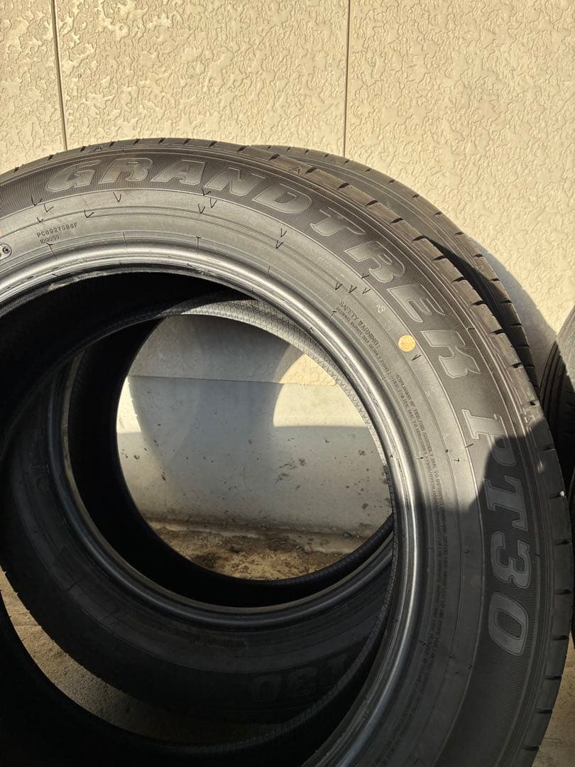 ダンロップ 225/60R18 4本　ハリアー新車外し