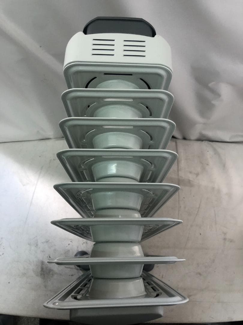 De'Longhi デロンギ オイルヒーター ゼロ風暖房 RHJ10F0812