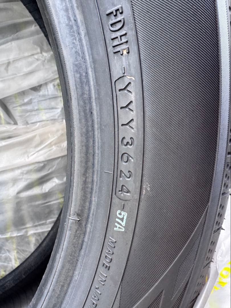 【送料込・新車外し】90ヴォクシー純正装着 2024年製 205/55R17