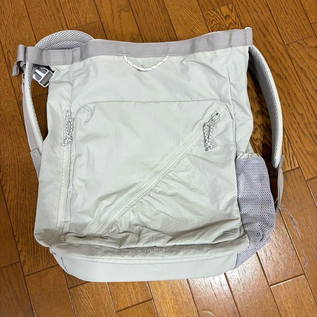【emmi×MEGALOS】撥水マルチパーパスバックパックグレー
