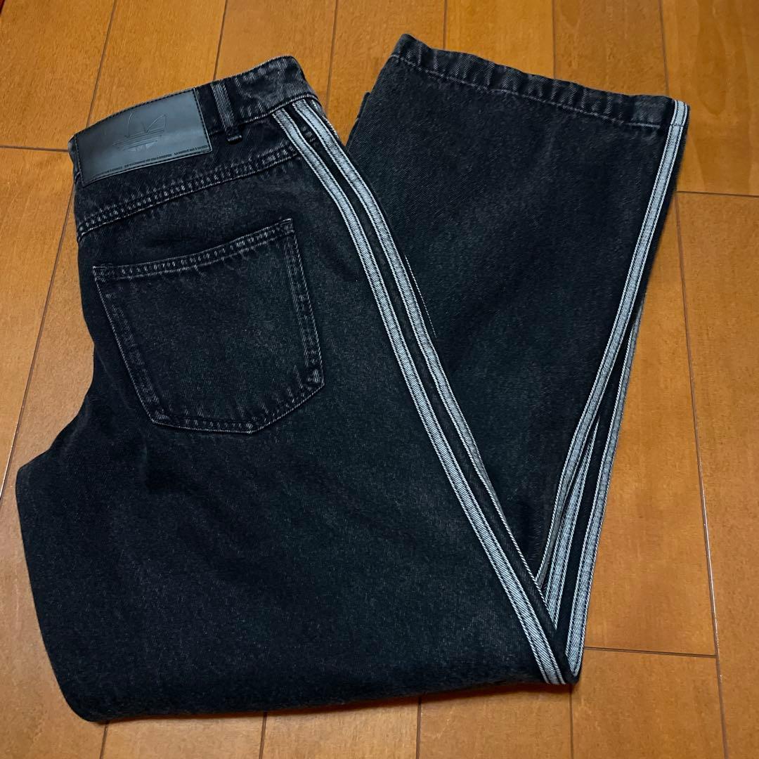 ふ*ー様 アディカラー デニム スリーストライプス トラックパンツ 2730 a