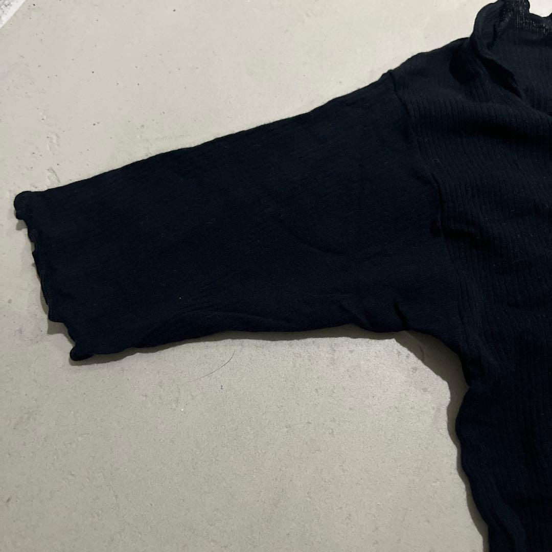 BASERANGE フリルネック 黒 半袖 Tシャツ ベースレンジ