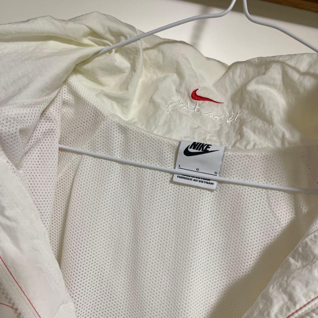 NIKE ナイロンジャケット　ハーフジップナイロンパーカー
