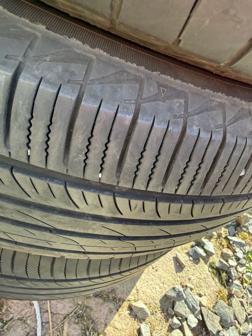 【ストレート】215/70R16 1年使用品　夏タイヤ4本