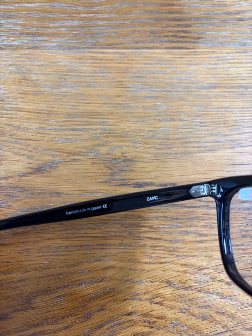 ベ*ー様 超美品‼️ OAMC サングラス d-lux 黒　ルーク着用