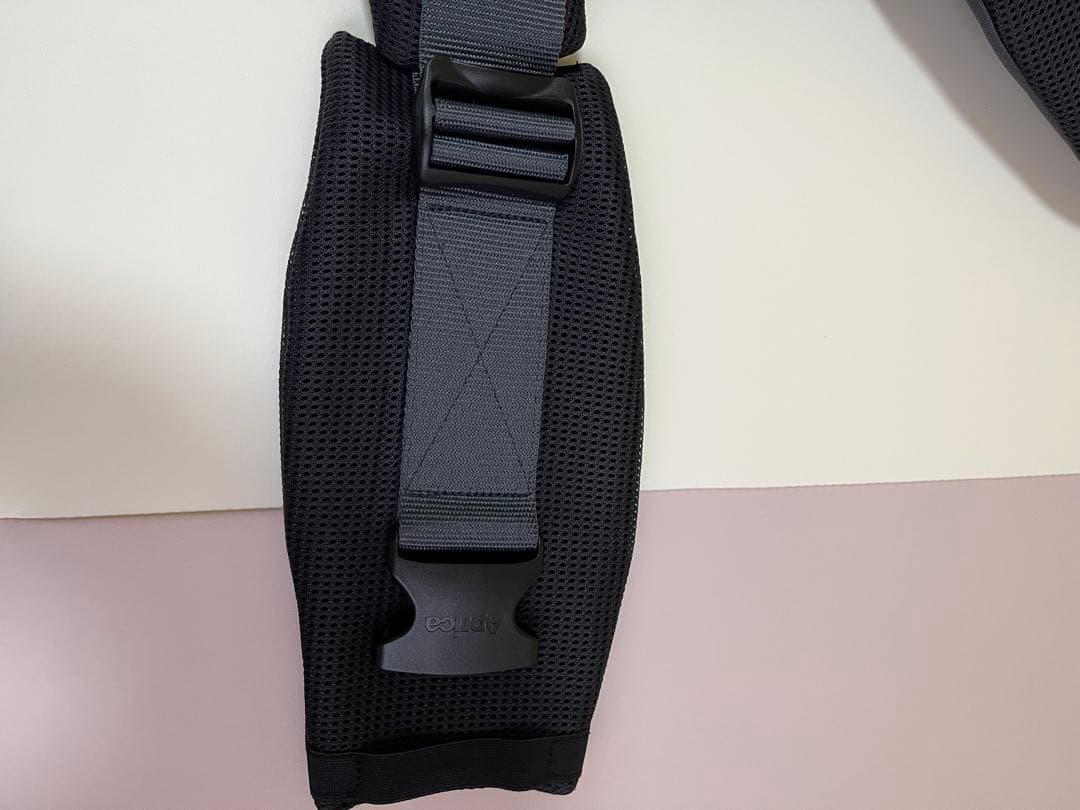 Aprica Laclis アップリカ　ラクリス　 抱っこ紐 ダークグレー