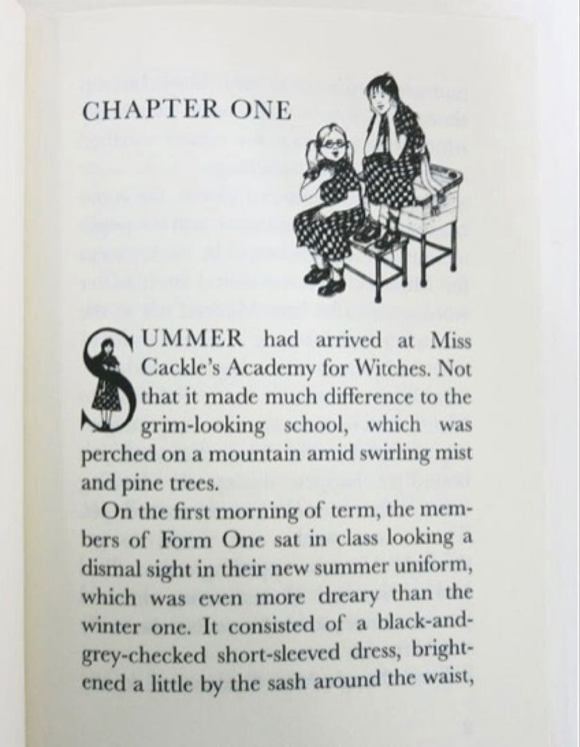 The Worst Witch 『ミルドレッドの魔女学校』　英語　原作　洋書8冊