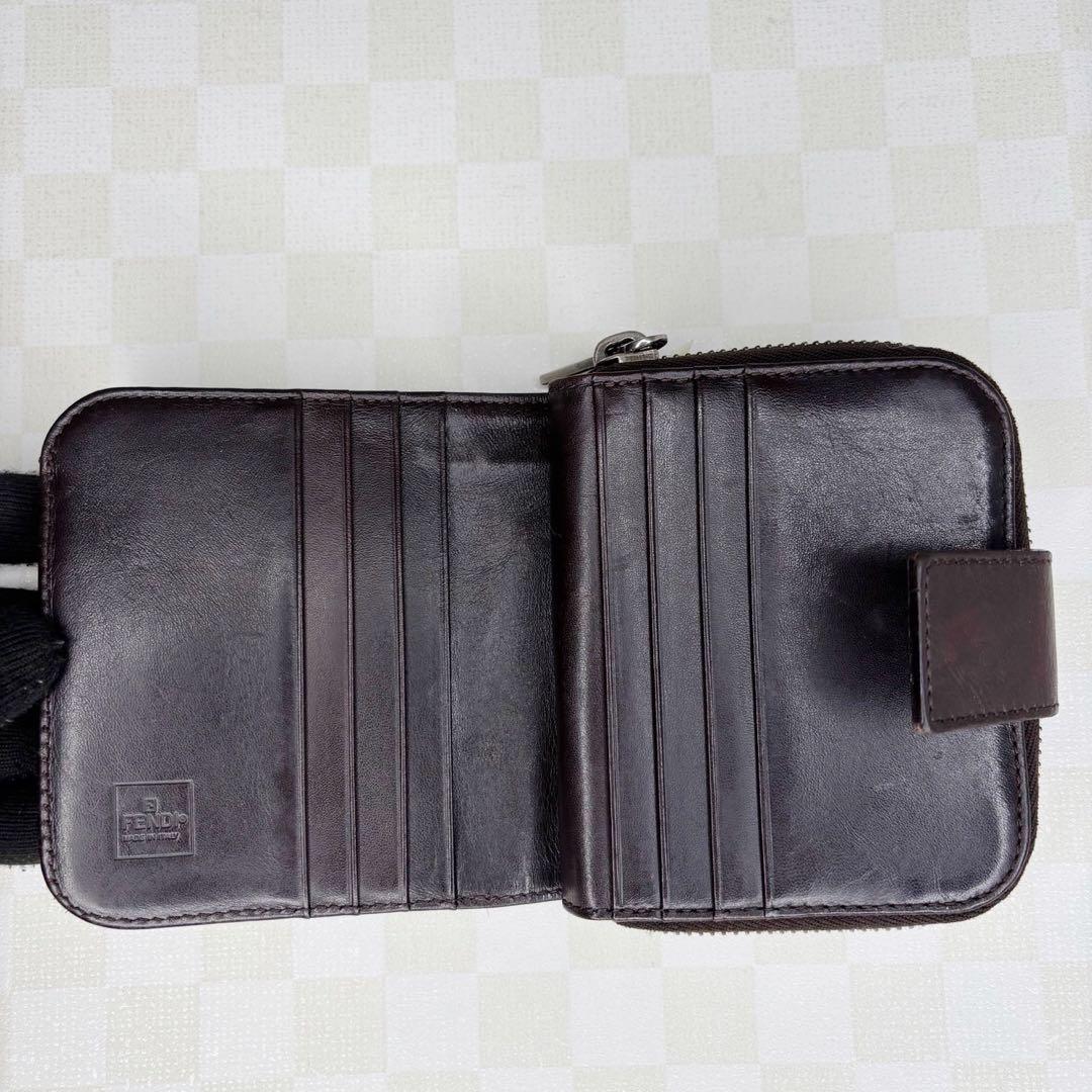 極美品　FENDI フェンディ　財布　二つ折り　M06