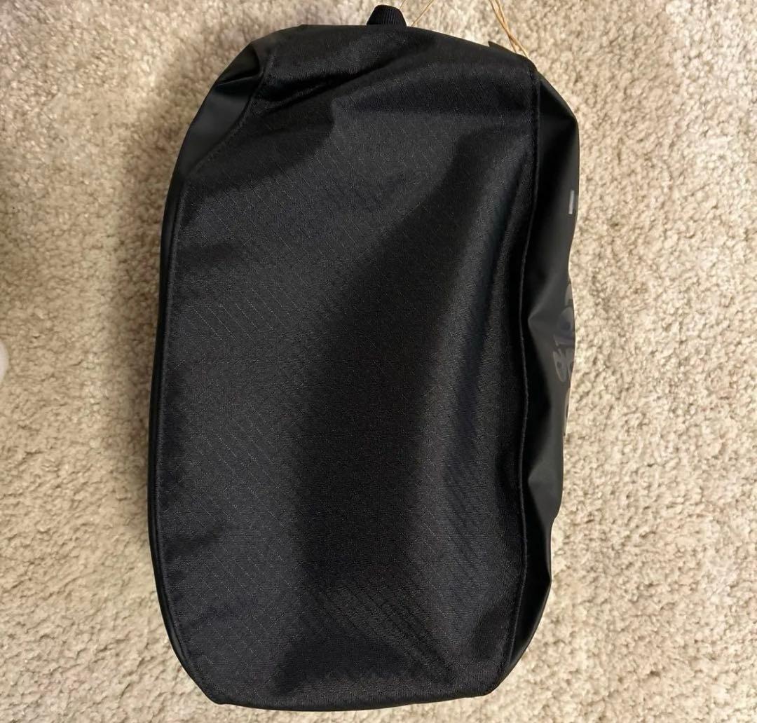 専用　新品未使用品 Patagonia ブラックホール キューブ 6L 小物入れ