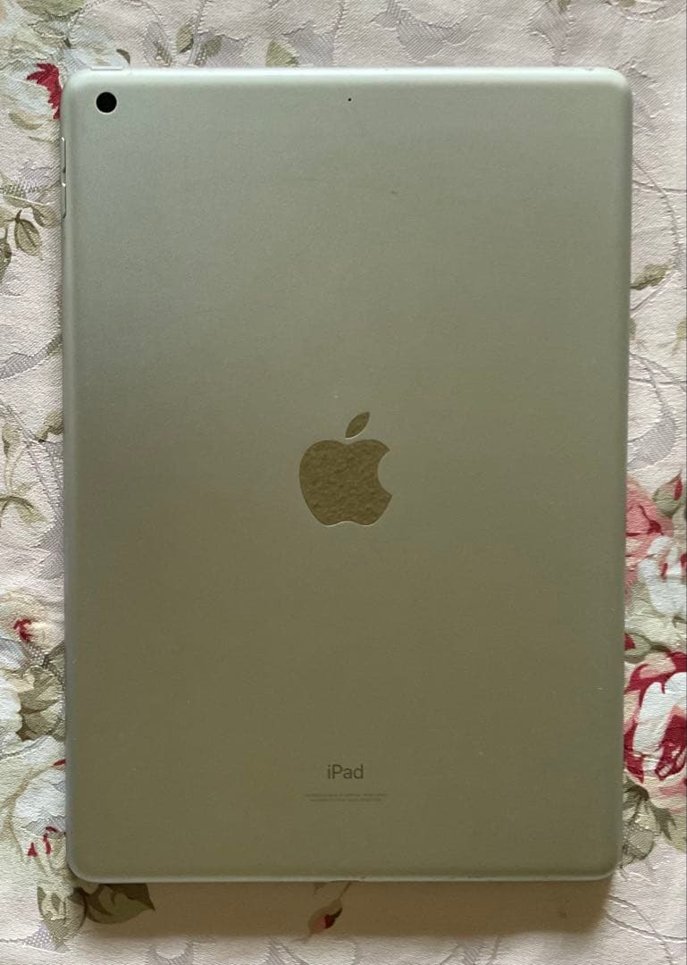 ⭐️美品Apple iPad 第9世代 A2602 256GB シルバー