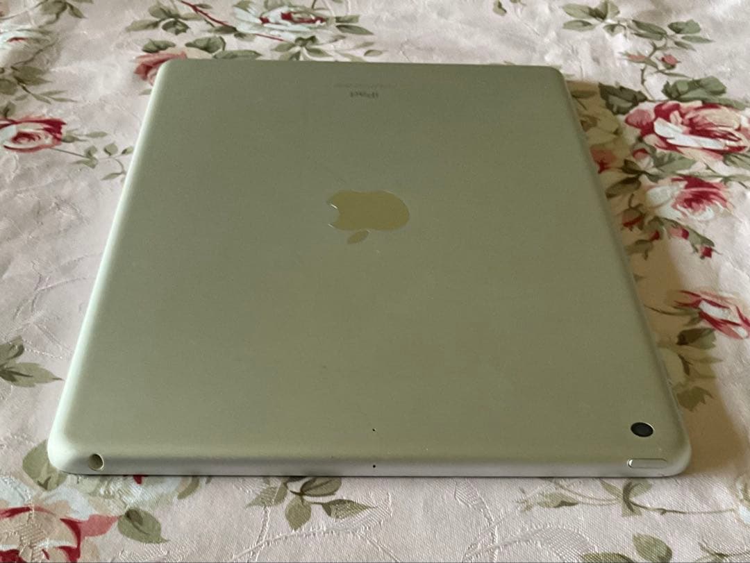 ⭐️美品Apple iPad 第9世代 A2602 256GB シルバー