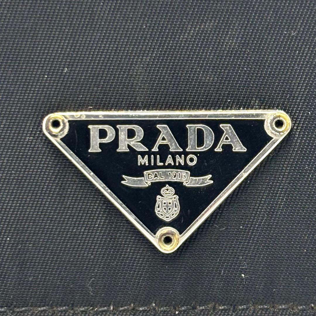 ゆな 　　　　　　　　　　　　　　PRADA プラダ ナイロンウォレット
