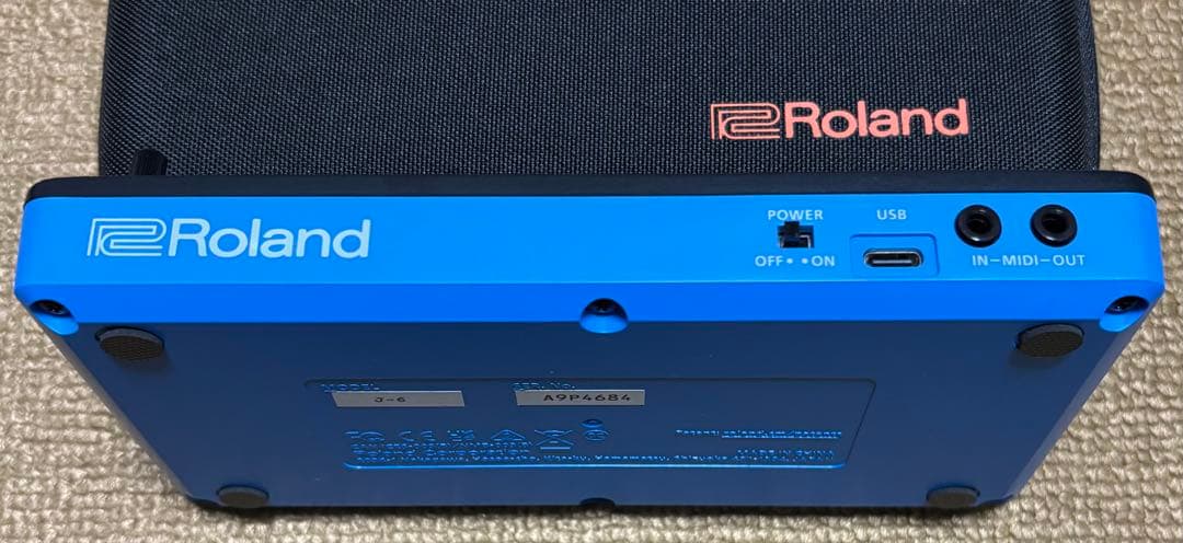 新品同様美品 Roland AIRA Compact J-6 専用ケース付き
