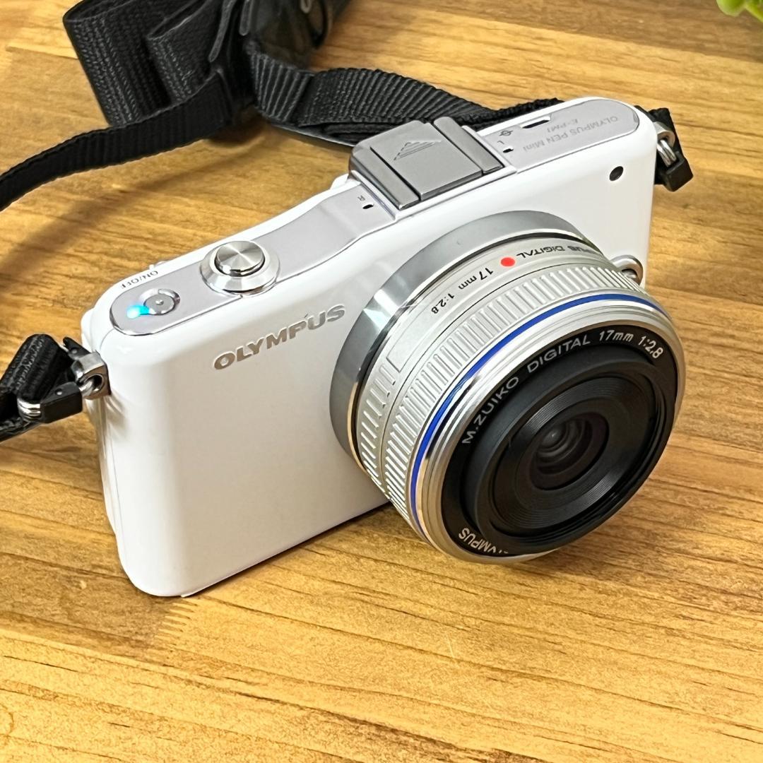 動作確認済 OLYMPUS E-PM1 ダブルレンズセット ミラーレス一眼