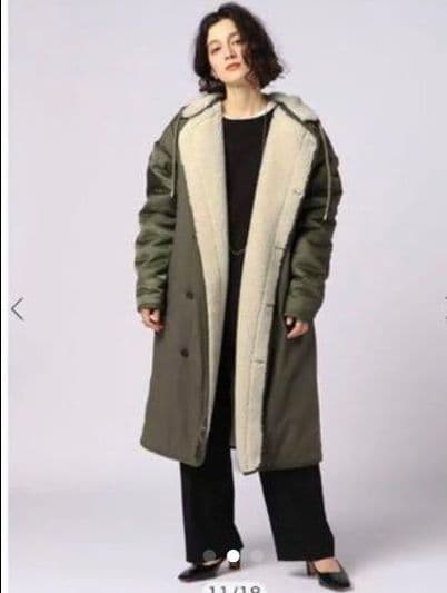 1月限定値下げ！フーディーリバーシブルボアコート