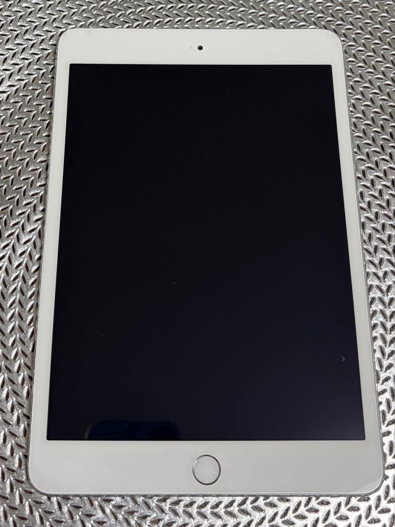 iPad mini3 64GBセルラー au Wi-Fi利用可 初期化済 動作品