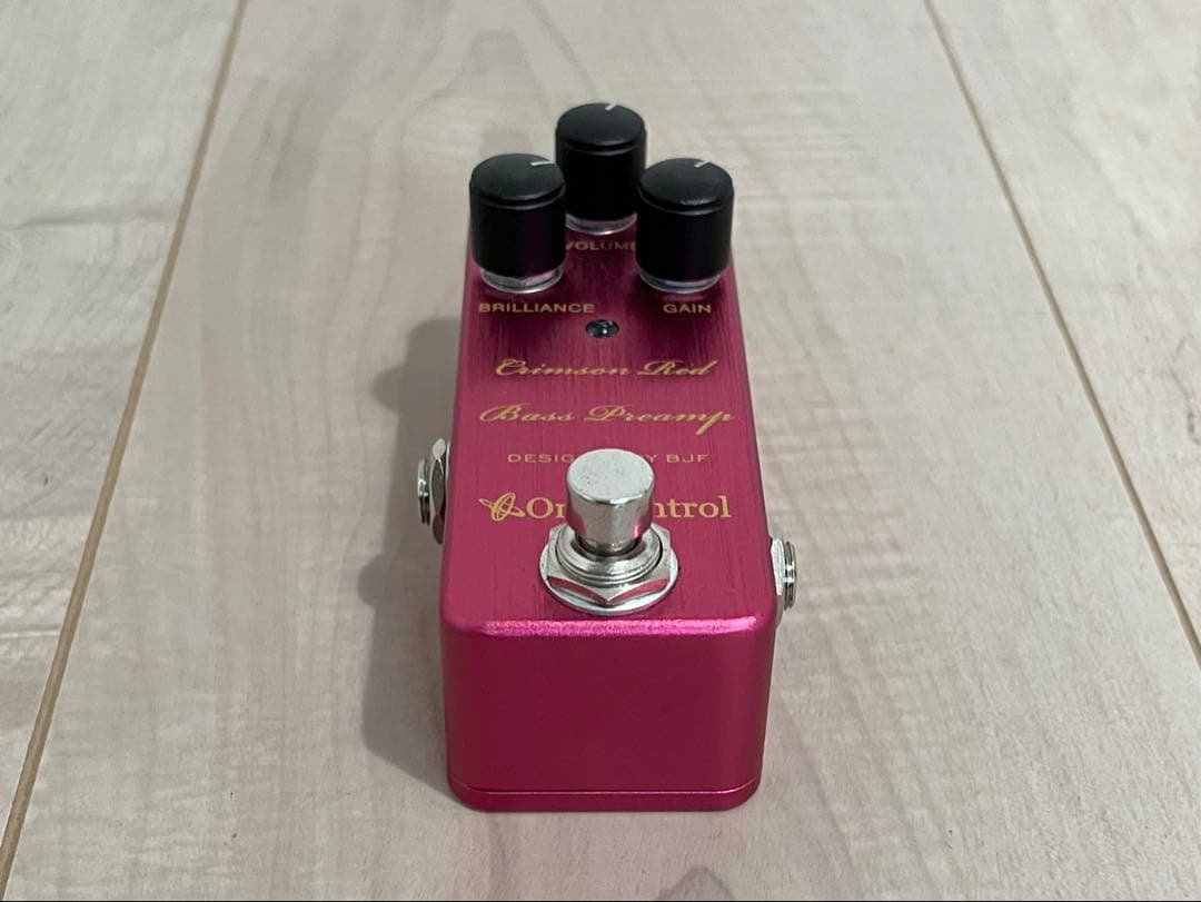 ベース OneControl Crimson Red Bass Preamp