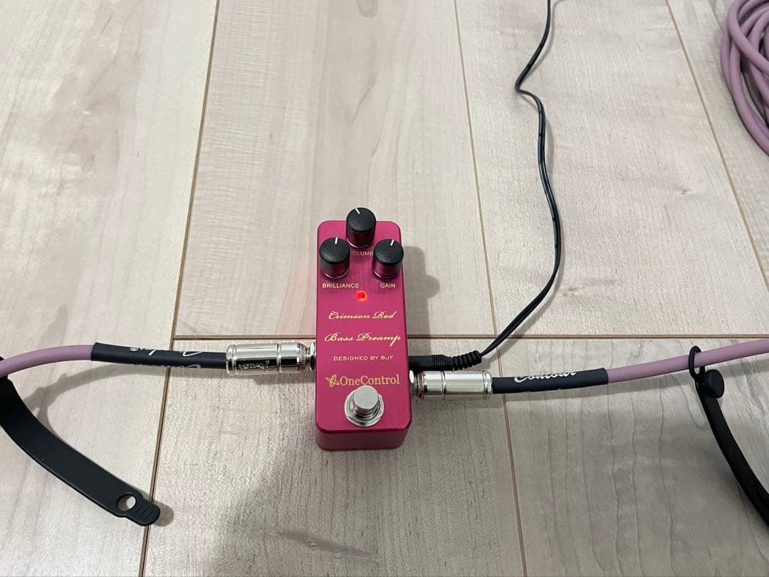 ベース OneControl Crimson Red Bass Preamp