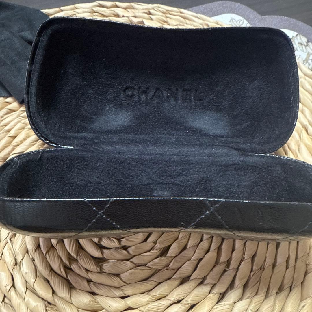 CHANEL シャネル