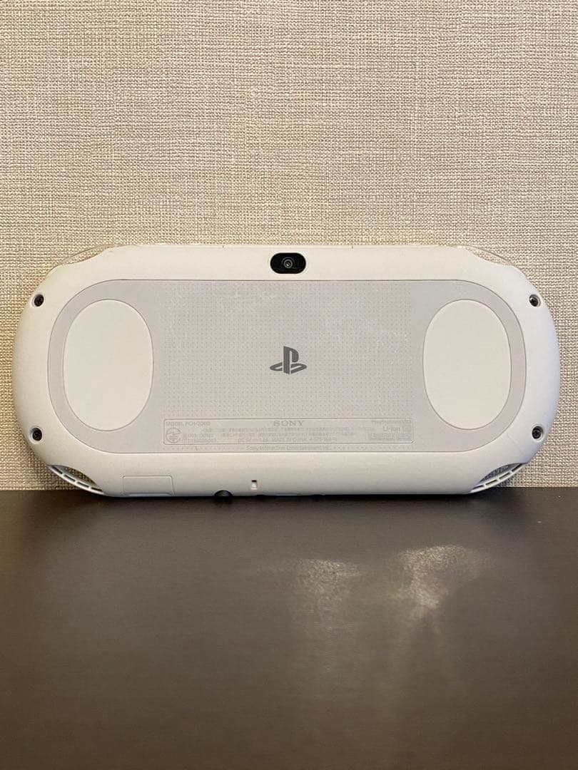 16GB+PlayStation®Vita（PCH-2000） Wi-Fiモデル
